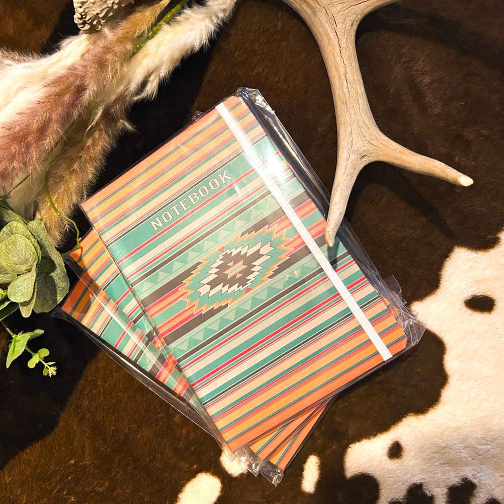 Amora Notebook ♥️